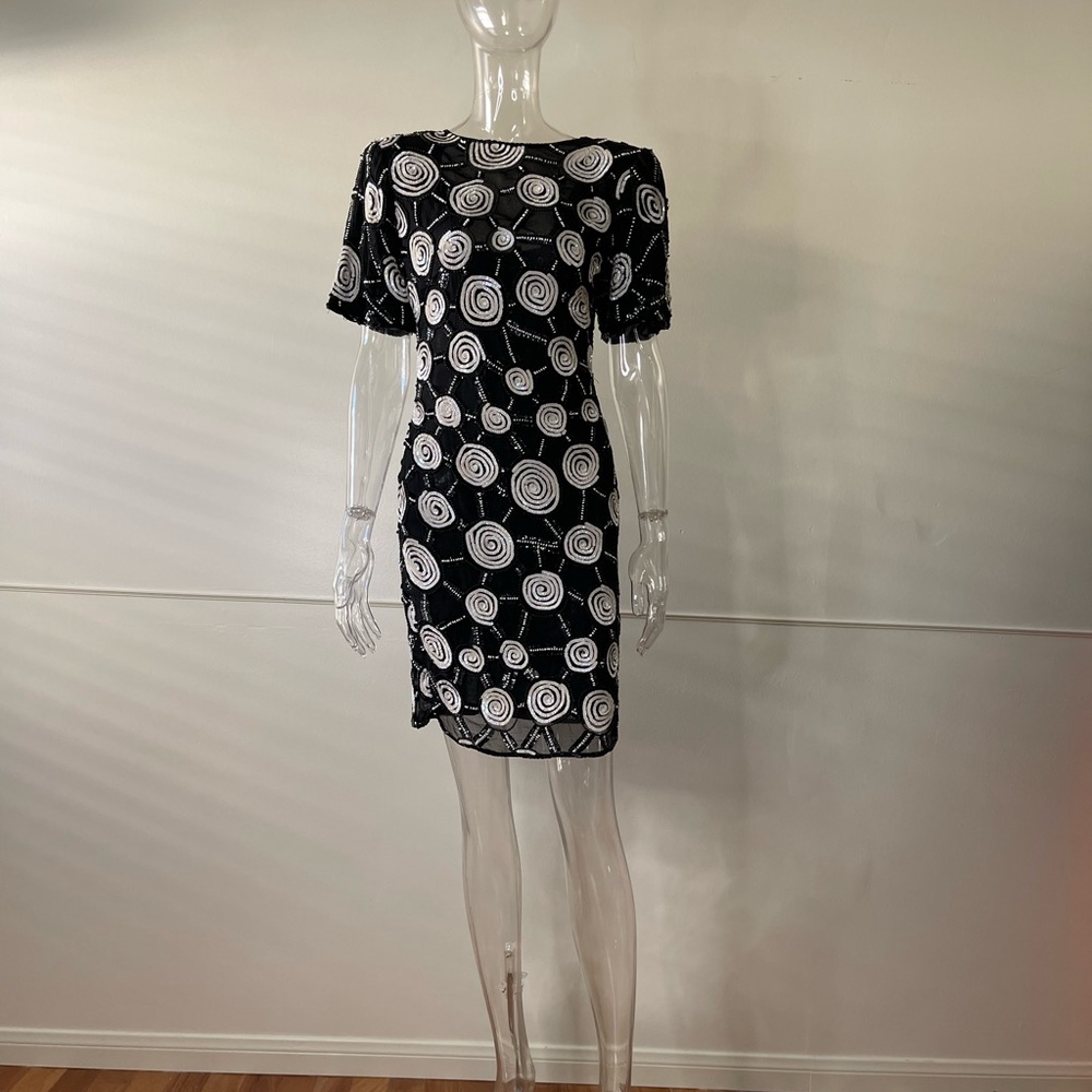 Sequence black and white vintage dress size small